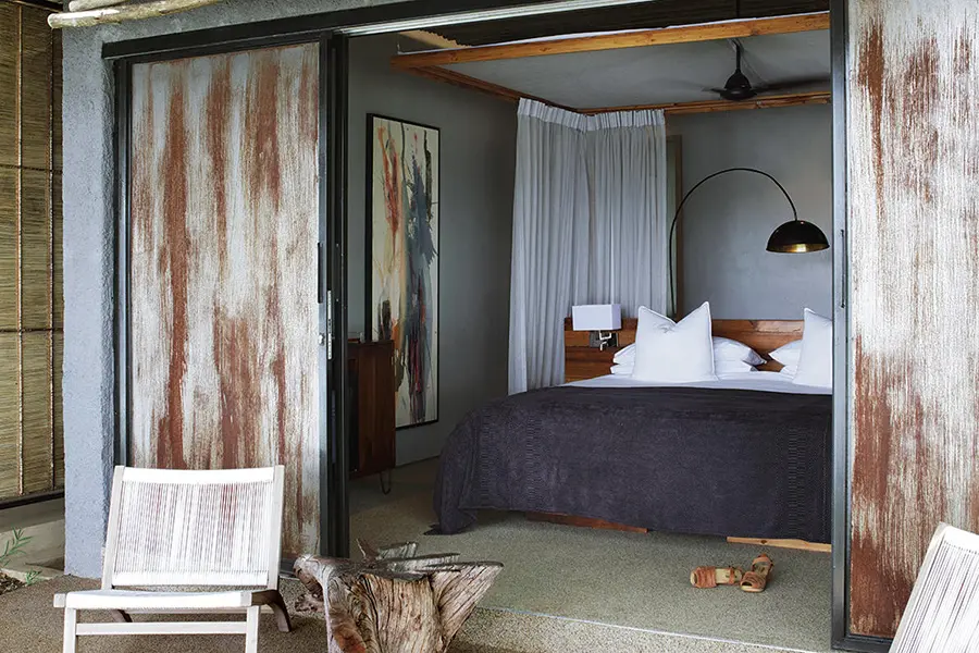 matetsi-victoria-falls-river-house-room