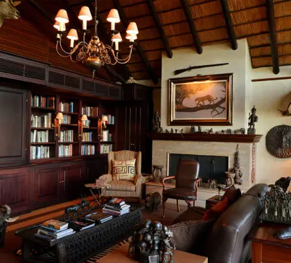 Mateya_Safari_Lodge_Library