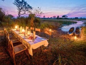 Los lugares únicos para cenar están a la orden del día en un safari móvil.