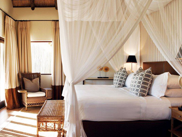 Modest in appearance & simple in design, Londolozi accommodation is deceptively luxurious.