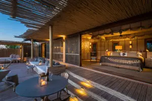 Amplias habitaciones y terraza privada en Mombo. 
