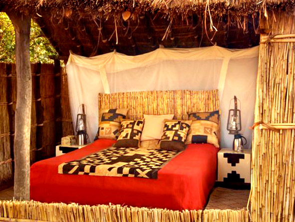 Mwaleshi is a classic Luangwa bush camp with comfortable reed-&-thatch chalets.