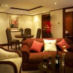 Las suites ejecutivas cuentan con una amplia zona de estar.