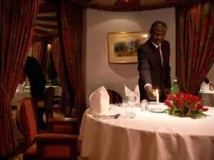 La cocina que se sirve en el Nairobi Serena va desde la keniana y la india hasta la norteafricana y la italiana.