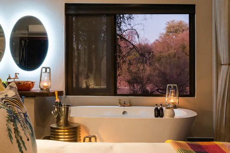 Nare Suite master suite bathroom.