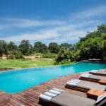 Piscina con vistas.