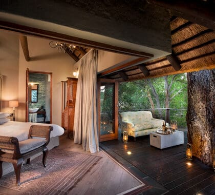 NgalaSafariLodge-Exterior-FamilyRoom