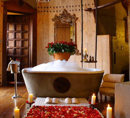 NgorongoroCraterLodge-Bathroom-LuxuryRoom