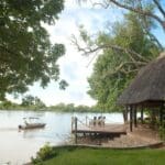 Nkwali está situado en el tranquilo río Luangwa