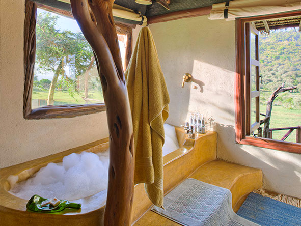 Sink into a deep bubble bath at the end of a day filled with amazing game viewing - pure safari indulgence!