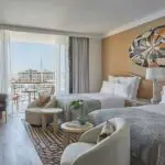 Harbour Grand Queen suite.