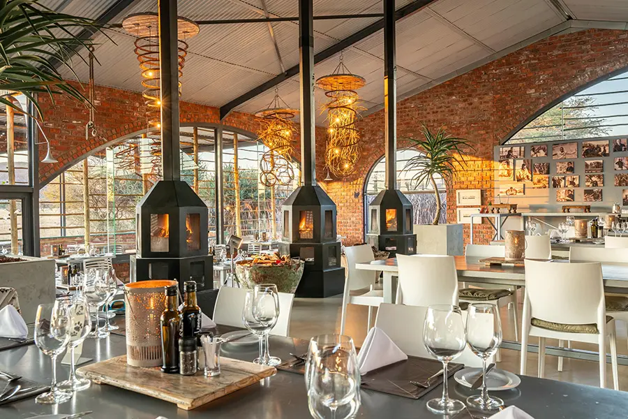 The desert can get cold in the evenings, but the main lodge has fireplaces to keep your cosy. 