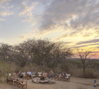 Sundowners at Oliver's Camp.