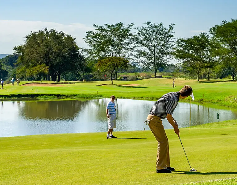 olivers-restaurant-lodge-107-golf-sabi-river-in-hazyview