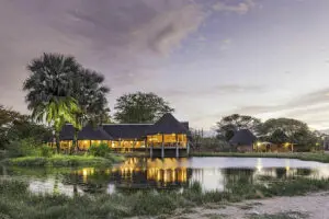Exterior del Onguma Bush Camp.