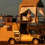La experiencia de dormir en Onguma The Fort Dream Cruiser.  