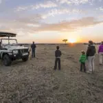 Deléitese con las famosas puestas de sol africanas.