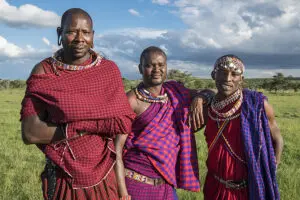 Los guías y el personal maasai se enorgullecen de mostrar los paisajes y la fauna de su país de origen.