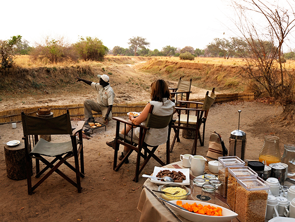 Breakfast can be enjoyed while looking out over the banks of the Luangwa River.