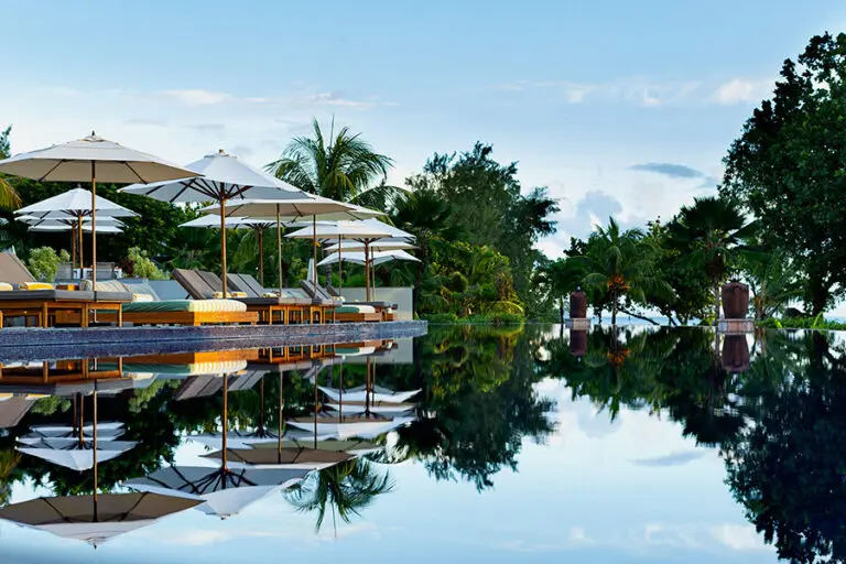 Lounge by the swimming pool.