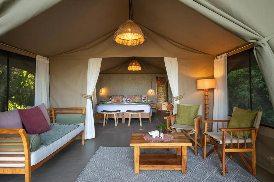 rekero-camp-tent-interior-front-lounge-area