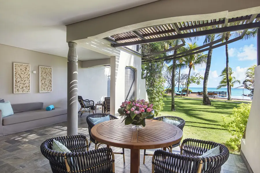 royal-palm-hotel-beachcomber-mauritius-royal_palm_palm_suite_patio