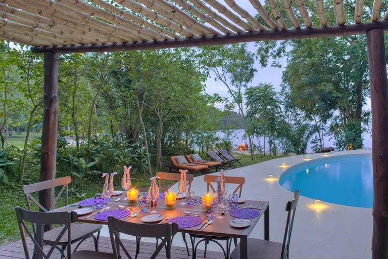 RubondoIslandCamp-Dining-SwimmingPool
