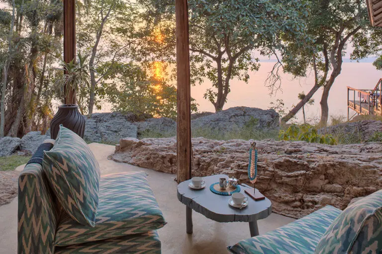 RubondoIslandCamp-Exterior-Lounge