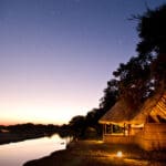 Situado en el río Luangwa, Tafika Camp combina safaris a pie con safaris en vehículo e incluso vuelos en ultraligero.