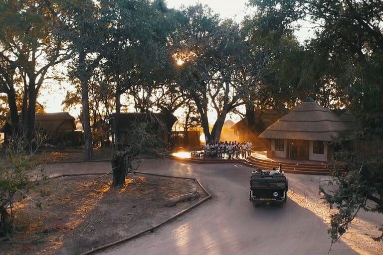 Entrada al Campamento del Jefe del Santuario.