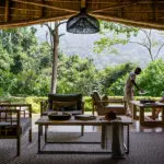 Salón de planta abierta.