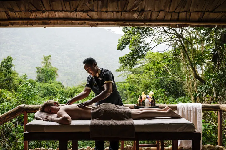 Relaje la mente y el cuerpo con un tratamiento de spa.