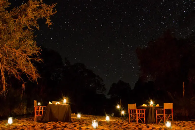 sabi-sabi-little-bush-camp-riverbed-dining