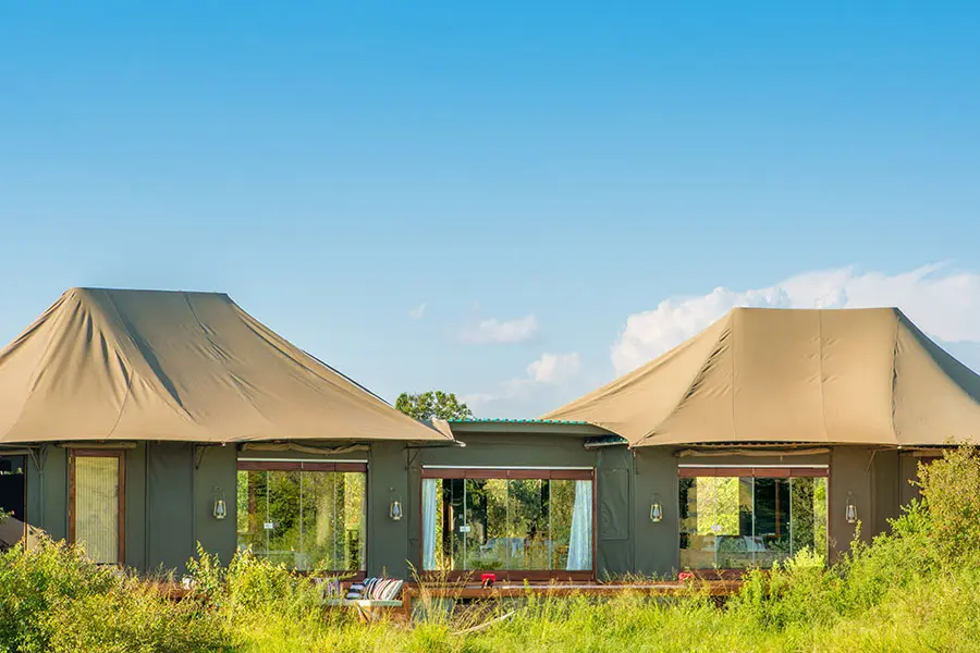 Tiendas de lujo para una estancia confortable | Sala's Camp