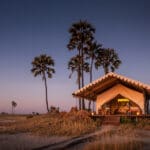 Las tiendas del campamento de San. 