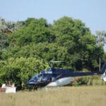 Obtenga una vista de pájaro en un vuelo panorámico en helicóptero, reservable como actividad extra.