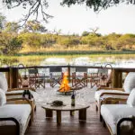 Cubierta privada de la Suite de Lujo Geoffrey Kent | Sanctuary Chief's Camp