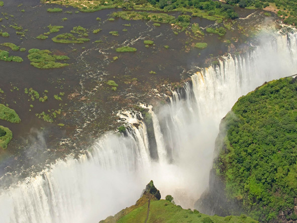 It's just a short drive from Chuma House to the world-famous Victoria Falls.
