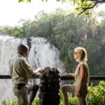Explore las cataratas Victoria.
