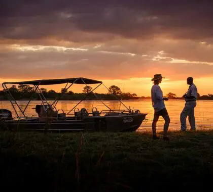 Crucero al atardecer por el Zambeze.