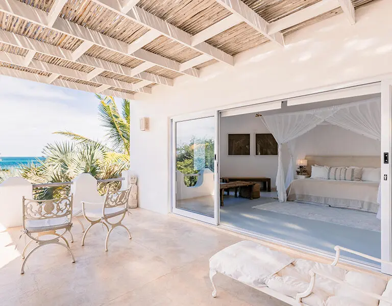santorini-mozambique-bazaruto_patio_2