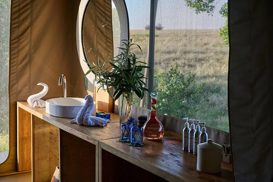 saruni-wild-bathroom-vanity