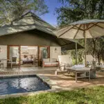 Suite de lujo y piscina.