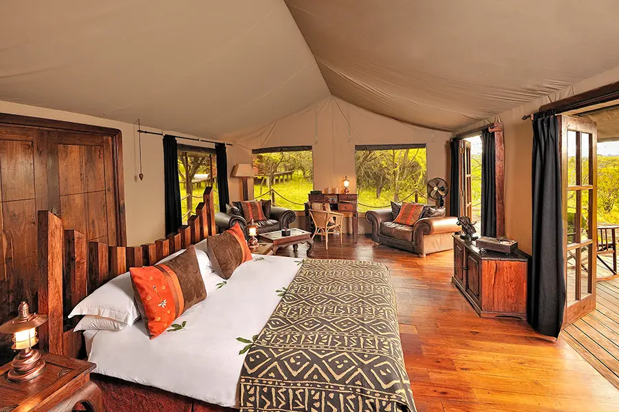 Serengeti_Migration_Camp_bedroom