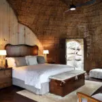 Shambala Zulu Camp has only 8 luxury suites, all decorated in a traditional African style, yet luxuriously furnished.
