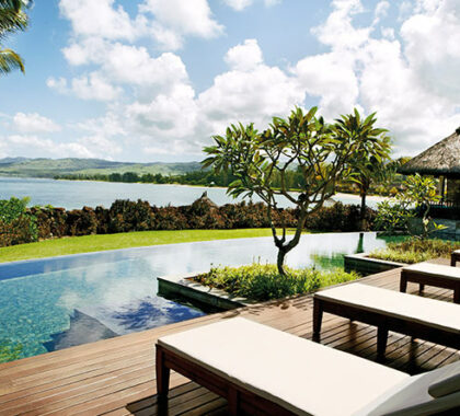 All suites look out over the beach & ocean but the best views are to be had from the Shanti Villa.