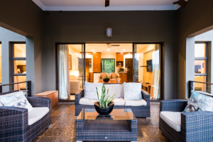 Lounge. 