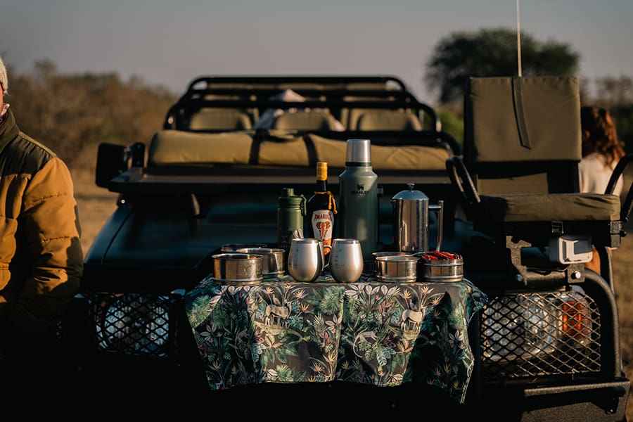 Parada para tomar café y aperitivos durante los safaris matutinos.