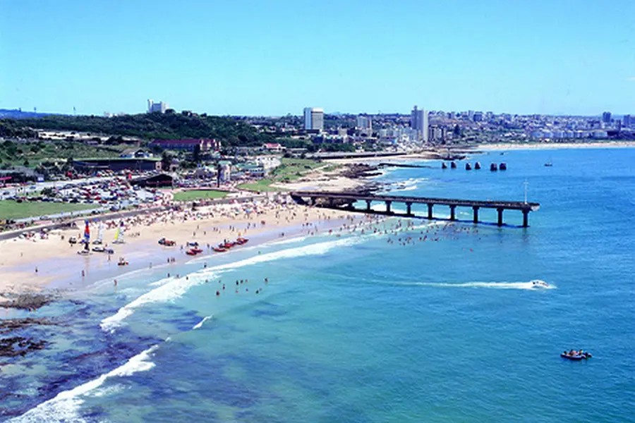 Singa-Town-Lodge-port-elizabeth-beach