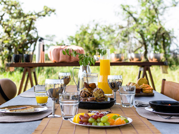 Start the day with an alfresco breakfast lovingly prepared with the freshest ingredients.